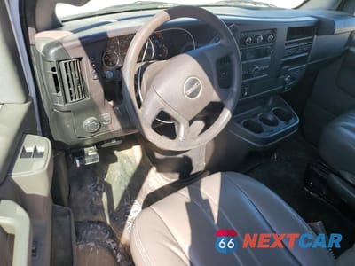 Zdjęcie 8 z 13 samochodu: 2017 GMC SAVANA 2500 CARGO UTILITY / SERVICE VAN VIN:1GTW7AFF5H1190102 - miniatura