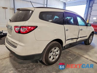 Trzecie zdjęcie samochodu z tyłu: 2015 CHEVROLET TRAVERSE LS VIN:1GNKRFED7FJ248379 - miniatura