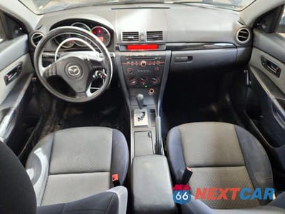 Zdjęcie 8 z 11 samochodu: 2005 MAZDA 3 I VIN:JM1BK12F451326959 - miniatura