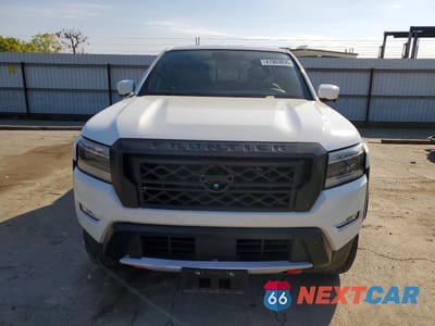 Piąte zdjęcie samochodu w środku: 2022 NISSAN FRONTIER PRO-X VIN:1N6ED1EJ7NN665647 - miniatura