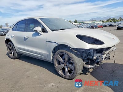 Czwarte zdjęcie samochodu z boku: 2024 PORSCHE MACAN BASE VIN:WP1AA2A52RLB04393 - miniatura