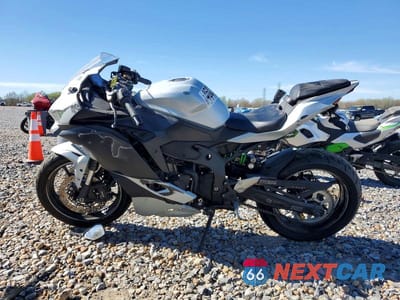 Trzecie zdjęcie samochodu z tyłu: 2025 KAWASAKI ZX400 S VIN:ML5ZXCS11SDA33608 - miniatura