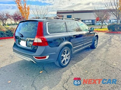Czwarte zdjęcie samochodu z boku: 2013 VOLVO XC70 T6 VIN:YV4902BZ2D1153250 - miniatura