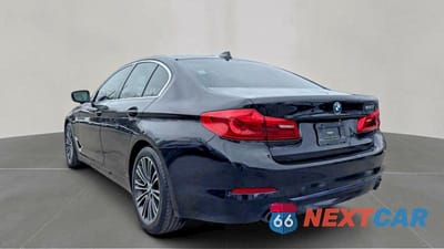 Trzecie zdjęcie samochodu z tyłu: 2019 BMW 530 I VIN:WBAJA5C54KBX87593 - miniatura