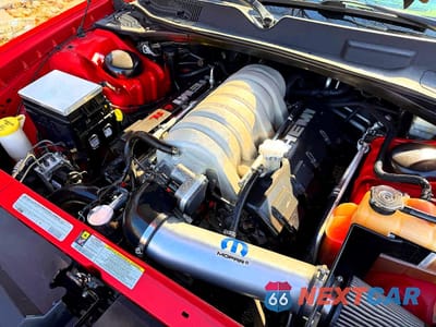 Zdjęcie 7 z 11 samochodu: 2010 DODGE CHALLENGER SRT-8 VIN:2B3CJ7DW5AH318678 - miniatura