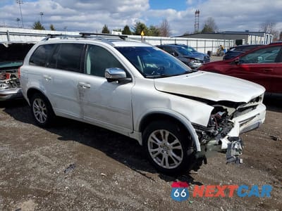 Czwarte zdjęcie samochodu z boku: 2014 VOLVO XC90 3.2 VIN:YV4952CZ9E1684995 - miniatura