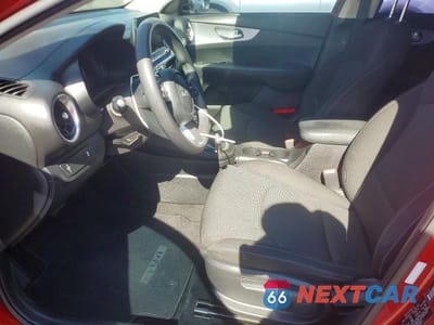 Zdjęcie 7 z 12 samochodu: 2023 KIA FORTE LXS VIN:3KPF24AD7PE543697 - miniatura