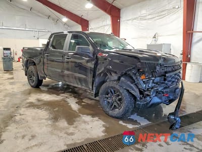 Czwarte zdjęcie samochodu z boku: 2025 CHEVROLET SILVERADO K1500 TRAIL BOSS CUSTOM VIN:3GCPKCEK2SG313909 - miniatura