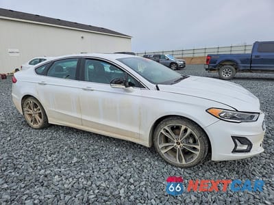 Czwarte zdjęcie samochodu z boku: 2019 FORD FUSION TITANIUM VIN:3FA6P0D93KR242918 - miniatura