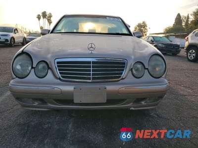 Piąte zdjęcie samochodu w środku: 2001 MERCEDES-BENZ E 320 VIN:WDBJF65J81B343974 - miniatura