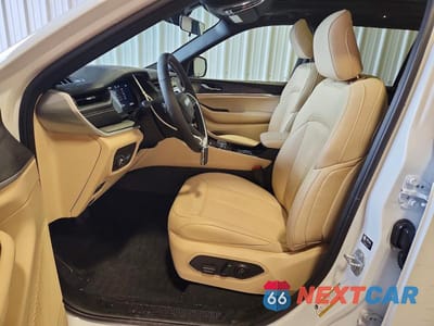 Zdjęcie 7 z 13 samochodu: 2025 JEEP GRAND CHEROKEE LIMITED VIN:1C4RJHBG5SC315813 - miniatura
