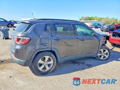 Trzecie zdjęcie samochodu z tyłu: 2018 JEEP COMPASS LATITUDE VIN:3C4NJCBB3JT293383 - miniatura