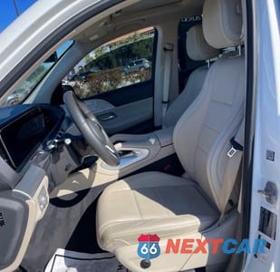 Piąte zdjęcie samochodu w środku: 2020 MERCEDES-BENZ GLE 350 4MATIC VIN:4JGFB4KB5LA007465 - miniatura