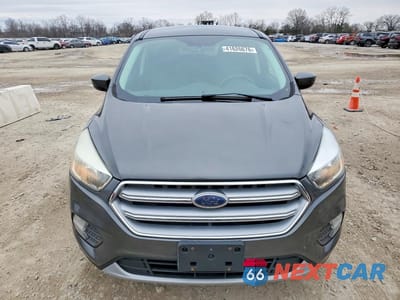 Piąte zdjęcie samochodu w środku: 2017 FORD ESCAPE SE VIN:1FMCU9GD4HUD43697 - miniatura
