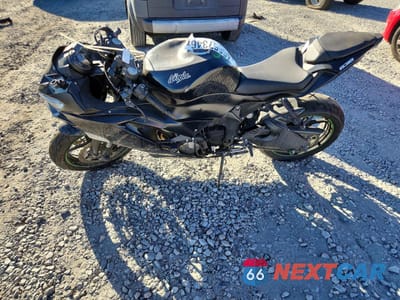 Trzecie zdjęcie samochodu z tyłu: 2019 KAWASAKI ZX636 K VIN:JKBZXJH13KA001362 - miniatura