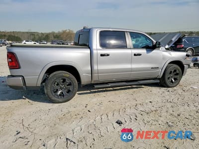 Trzecie zdjęcie samochodu z tyłu: 2025 RAM 1500 BIG HORN VIN:1C6SRFFP6SN755107 - miniatura