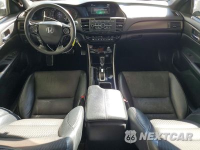 Zdjęcie 8 z 12 samochodu: 2017 HONDA ACCORD SPORT VIN:1HGCR2F56HA244261 - miniatura