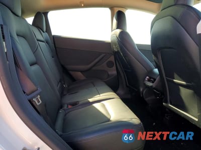 Zdjęcie 10 z 12 samochodu: 2022 TESLA MODEL Y VIN:7SAYGDEE8NF435497 - miniatura