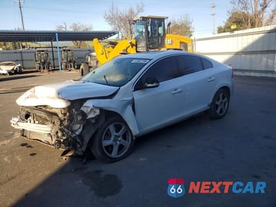 2012 VOLVO S60 T5 YV1622FS6C2118159 - główne zdjęcie licytacji z USA - miniatura