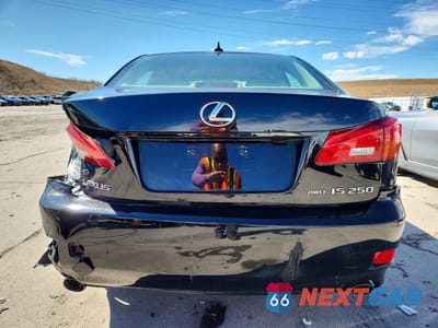 Zdjęcie 6 z 11 samochodu: 2007 LEXUS IS 250 BASE VIN:JTHCK262475015351 - miniatura