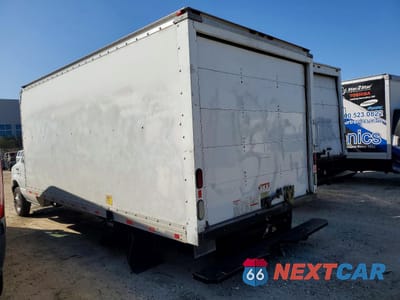 Drugie zdjęcie samochodu z przodu: 2014 FORD E350 BOX TRUCK VIN:1FDWE3FL9EDA61244 - miniatura