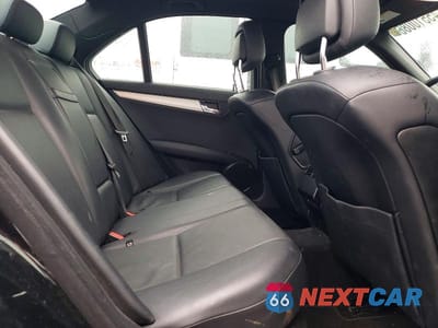 Zdjęcie 10 z 12 samochodu: 2009 MERCEDES-BENZ C 300 VIN:WDDGF54X79R079182 - miniatura