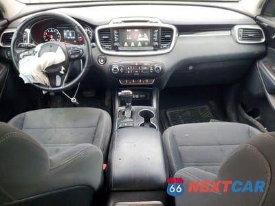 Zdjęcie 8 z 13 samochodu: 2017 KIA SORENTO LX V6 VIN:5XYPGDA54HG316552 - miniatura