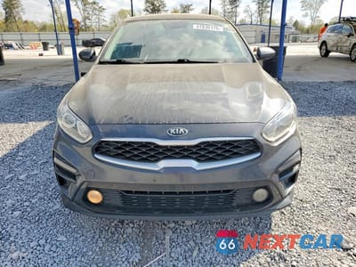 Piąte zdjęcie samochodu w środku: 2021 KIA FORTE LXS VIN:3KPF24AD9ME325112 - miniatura