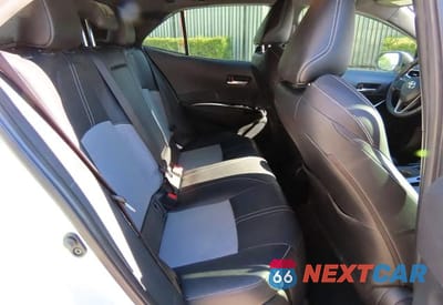 Zdjęcie 6 z 10 samochodu: 2021 TOYOTA COROLLA HATCHBACK XSE VIN:JTNA4MBE3M3129813 - miniatura