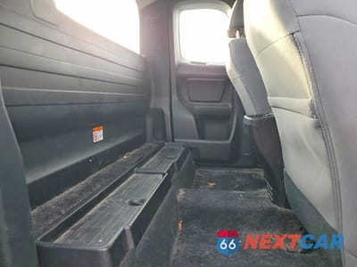 Zdjęcie 10 z 12 samochodu: 2018 TOYOTA TACOMA SR VIN:5TFSX5ENXJX062990 - miniatura