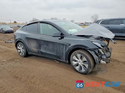 Czwarte zdjęcie samochodu z boku: 2023 TESLA MODEL Y VIN:7SAYGDEE3PA090329 - miniatura