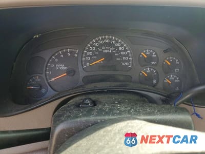 Zdjęcie 9 z 12 samochodu: 2004 GMC SIERRA C2500 HEAVY DUTY VIN:1GTHC23U24F188107 - miniatura