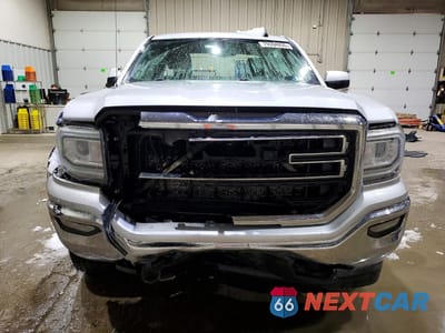 Piąte zdjęcie samochodu w środku: 2016 GMC SIERRA K1500 SLE VIN:1GTV2MEC1GZ277093 - miniatura