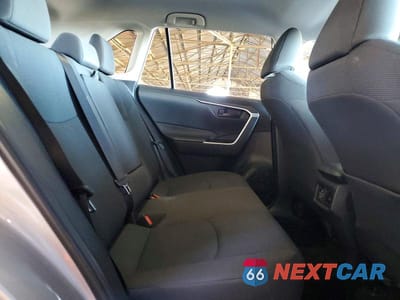 Zdjęcie 10 z 13 samochodu: 2024 TOYOTA RAV4 LE VIN:2T3F1RFV4RW475738 - miniatura