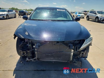 Piąte zdjęcie samochodu w środku: 2019 TOYOTA CAMRY LE VIN:4T1B11HK8KU831710 - miniatura