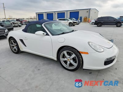 Czwarte zdjęcie samochodu z boku: 2008 PORSCHE BOXSTER VIN:WP0CA29898U712526 - miniatura