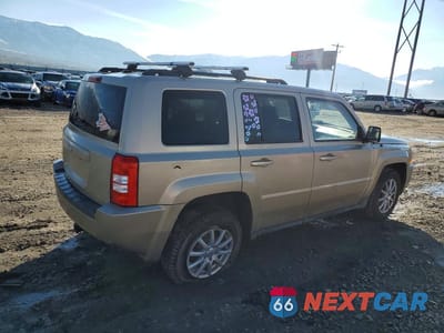 Trzecie zdjęcie samochodu z tyłu: 2010 JEEP PATRIOT SPORT VIN:1J4NF2GB0AD500848 - miniatura