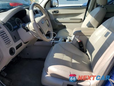 Zdjęcie 7 z 13 samochodu: 2008 FORD ESCAPE XLT VIN:1FMCU93118KE11977 - miniatura