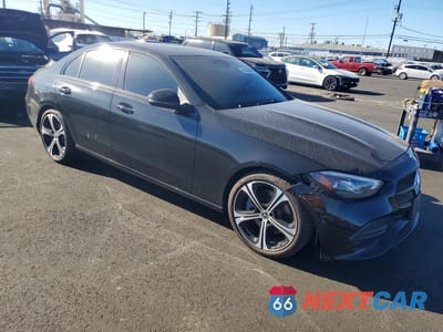 Czwarte zdjęcie samochodu z boku: 2025 MERCEDES-BENZ C 300 VIN:W1KAF4GB8SR257509 - miniatura