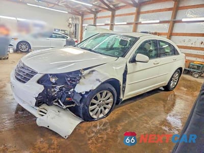 2010 CHRYSLER SEBRING LIMITED 1C3CC5FB0AN147373 - główne zdjęcie licytacji z USA - miniatura