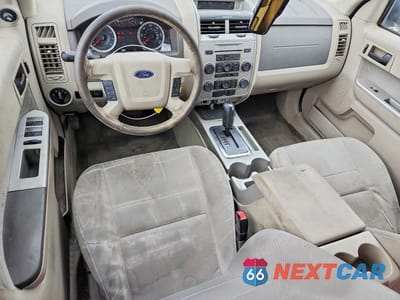 Zdjęcie 8 z 12 samochodu: 2010 FORD ESCAPE XLT VIN:1FMCU9DG7AKC30455 - miniatura