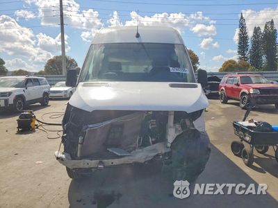 Piąte zdjęcie samochodu w środku: 2022 MERCEDES BENZ SPRINTER 2500 UTILITY / SERVICE VAN VIN:W1Y40CHY1NT105189 - miniatura