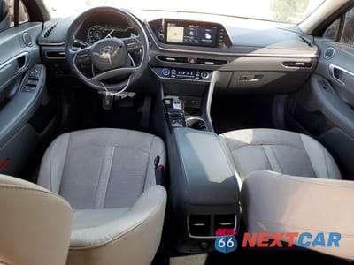 Zdjęcie 8 z 11 samochodu: 2021 HYUNDAI SONATA LIMITED VIN:5NPEH4J22MH109851 - miniatura