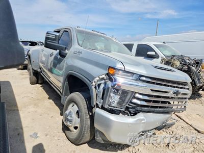 Czwarte zdjęcie samochodu z boku: 2022 CHEVROLET SILVERADO K3500 HIGH COUNTRY VIN:1GC4YVEY8NF270409 - miniatura