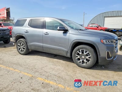 Czwarte zdjęcie samochodu z boku: 2021 GMC ACADIA SLE VIN:1GKKNKLSXMZ130084 - miniatura