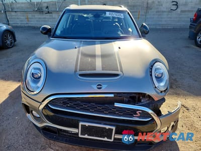 Piąte zdjęcie samochodu w środku: 2017 MINI COOPER S CLUBMAN ALL4 VIN:WMWLU5C37H2E83801 - miniatura