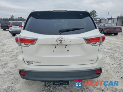 Zdjęcie 6 z 13 samochodu: 2015 TOYOTA HIGHLANDER XLE VIN:5TDKKRFH1FS064834 - miniatura