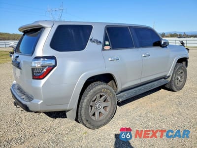 Trzecie zdjęcie samochodu z tyłu: 2020 TOYOTA 4RUNNER TRD OFF-ROAD VIN:JTEBU5JR3L5789657 - miniatura