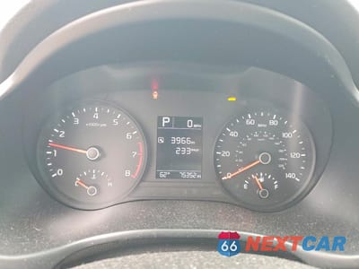 Zdjęcie 9 z 12 samochodu: 2022 KIA RIO LX VIN:3KPA24AD1NE444199 - miniatura