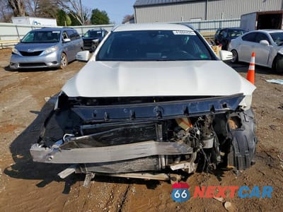Piąte zdjęcie samochodu w środku: 2016 MERCEDES-BENZ GLA 250 4MATIC VIN:WDCTG4GB9GJ254151 - miniatura
